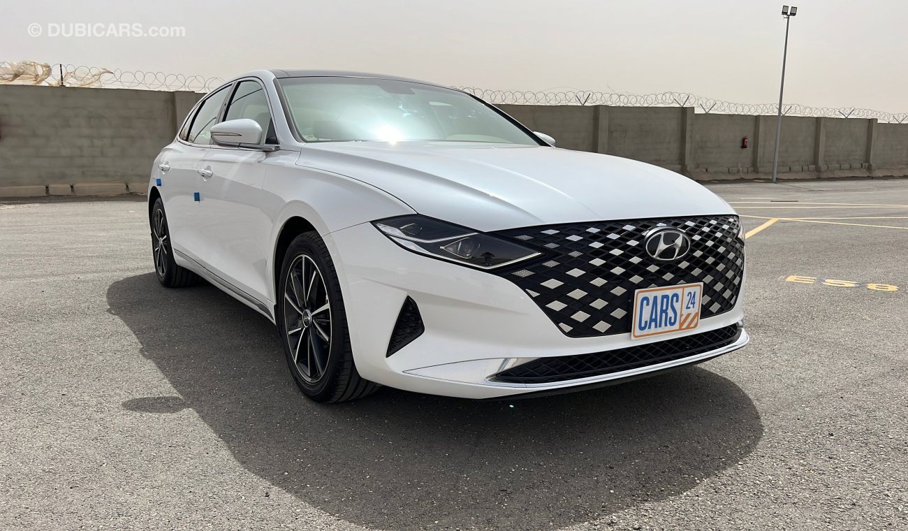 Used Hyundai Azera 3500 2021 for sale in Dubai - 566957