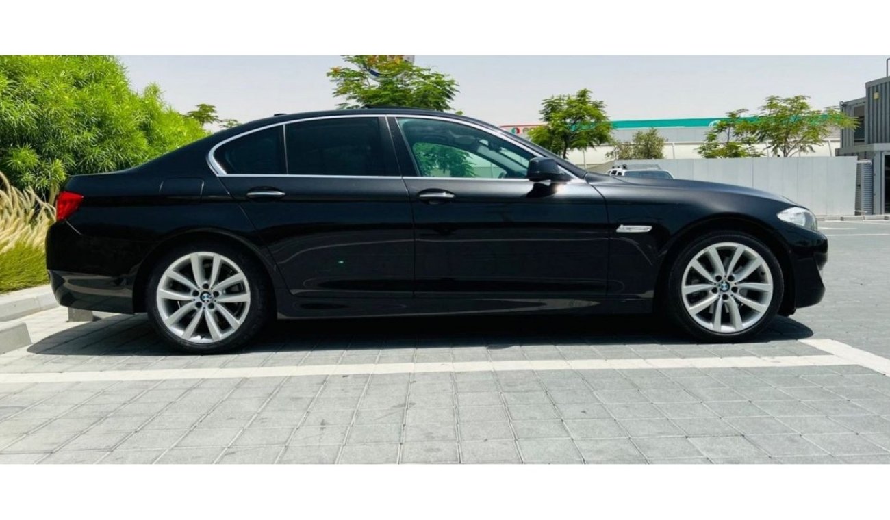 BMW 535i || Sunroof || Partially Agency Maintained || GCC