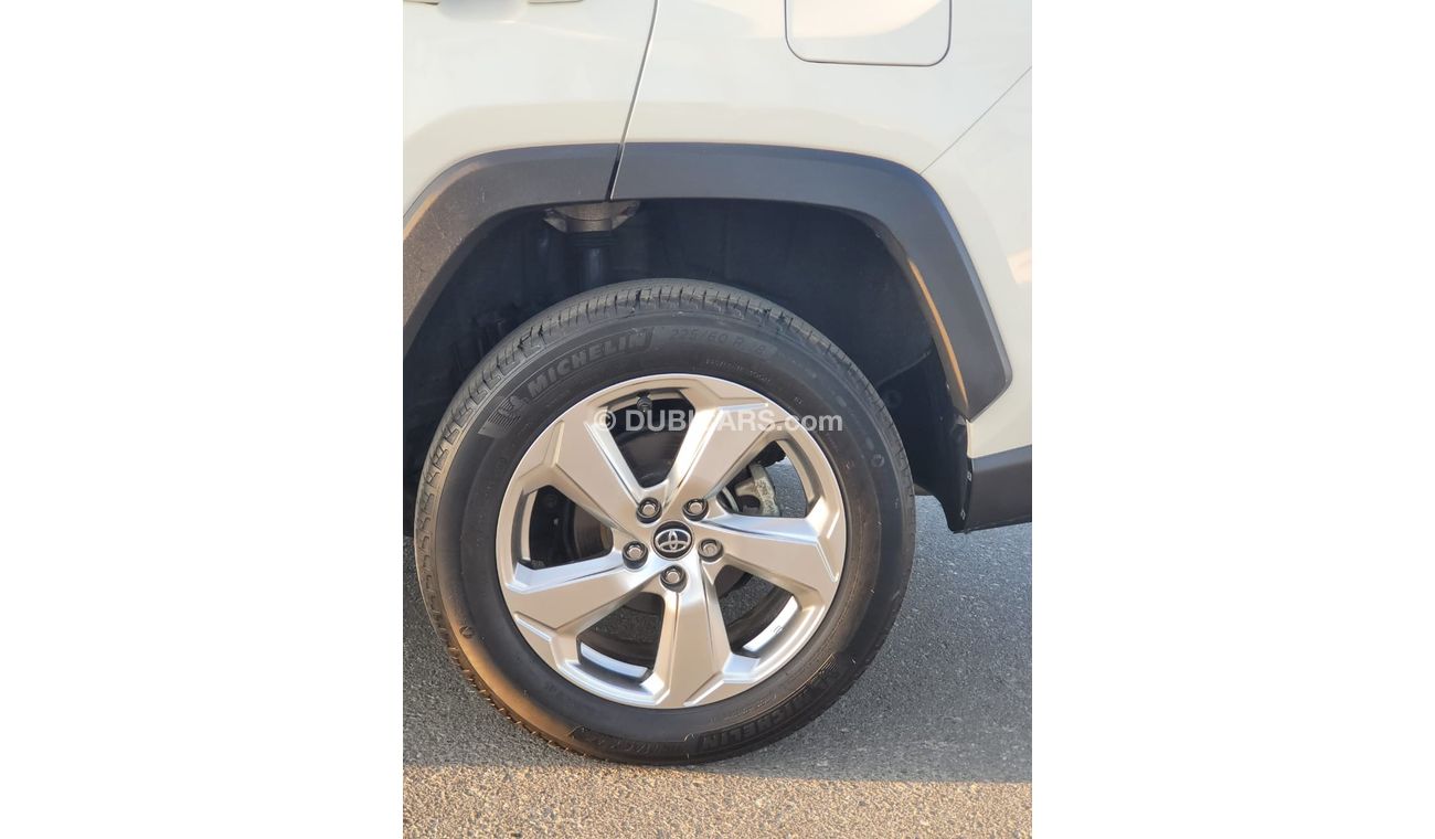 Toyota RAV4 TOYOTA RAV4 HYBRID  XLE FULL OPTIONS HYBRID