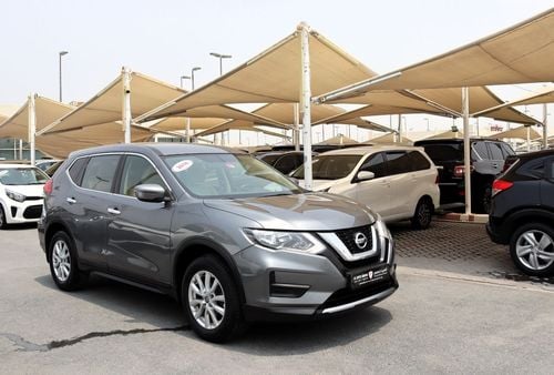 Nissan XTrail ACCICENTS FREE - GCC - PERFECT CONDITION INSIDE OUT - BASE