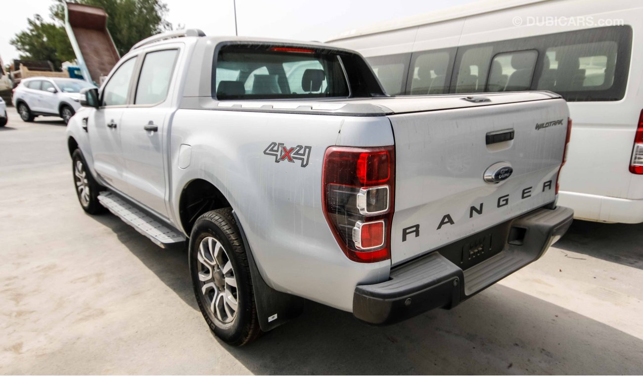 Ford Ranger Wildtrak 3.2 Dsl full opt AT with Back Cover (2017)