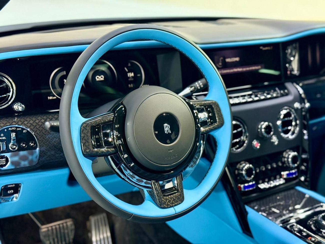 Rolls-Royce Cullinan Black Badge 2026 GUCCI Interior Brand New 0 KM