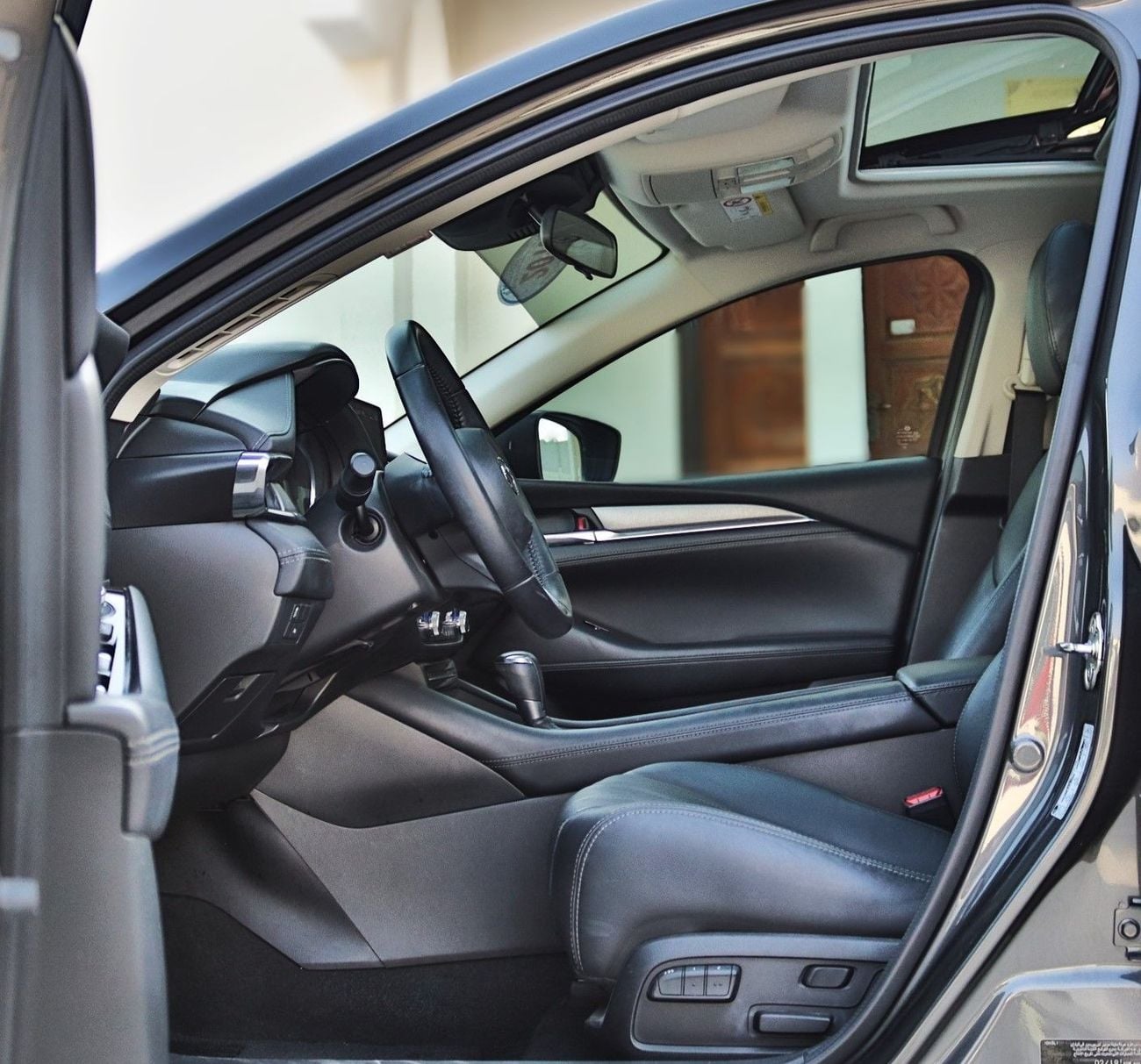 مازدا 6 2019 مازدا 6 آر (GL)، سيدان ذات 4 أبواب، 2.5 لتر 4 سلندر بنزين، أوتوماتيكية، دفع أمامي