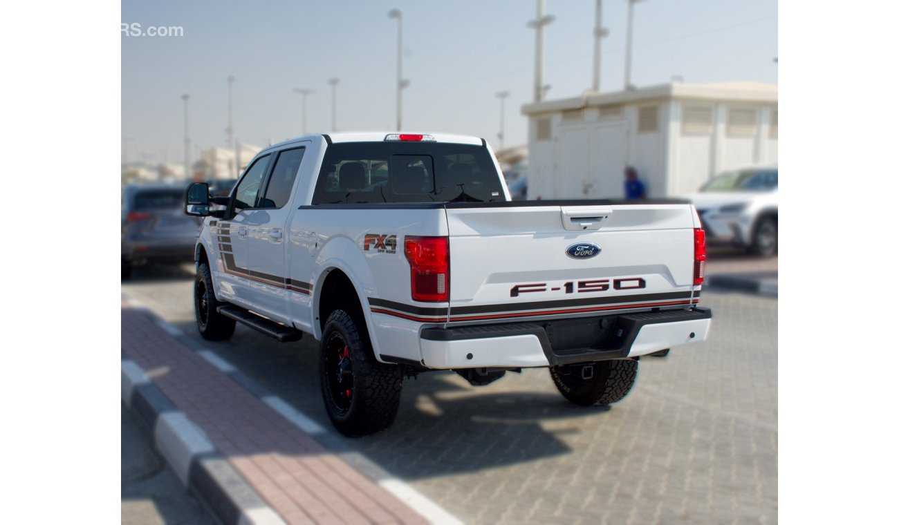 Ford F-150 LARIAT SUPER CREW V8