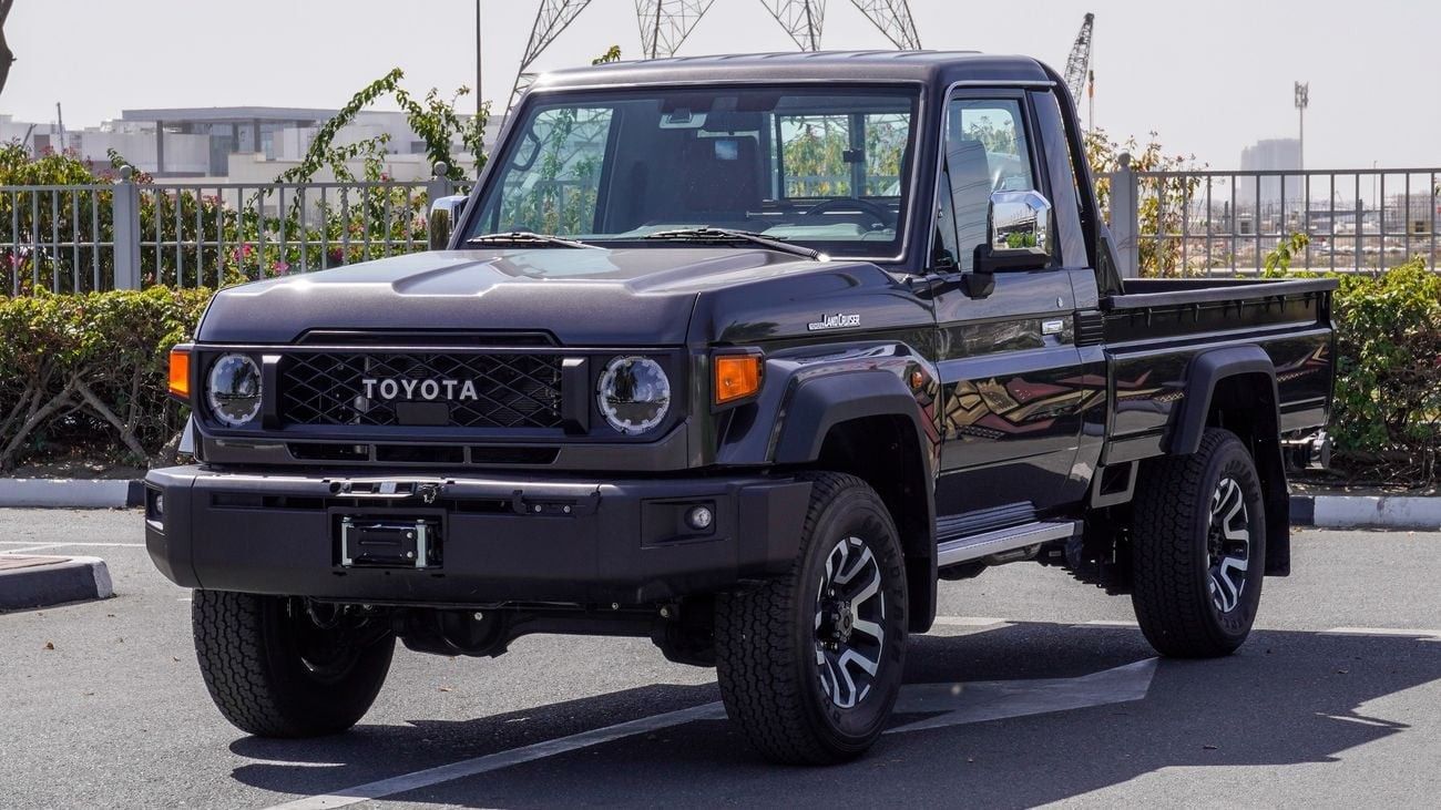 Toyota Land Cruiser Pick Up 2025 Toyota Land Cruiser LC79 SC AT V6 4.0 Petrol Full Option