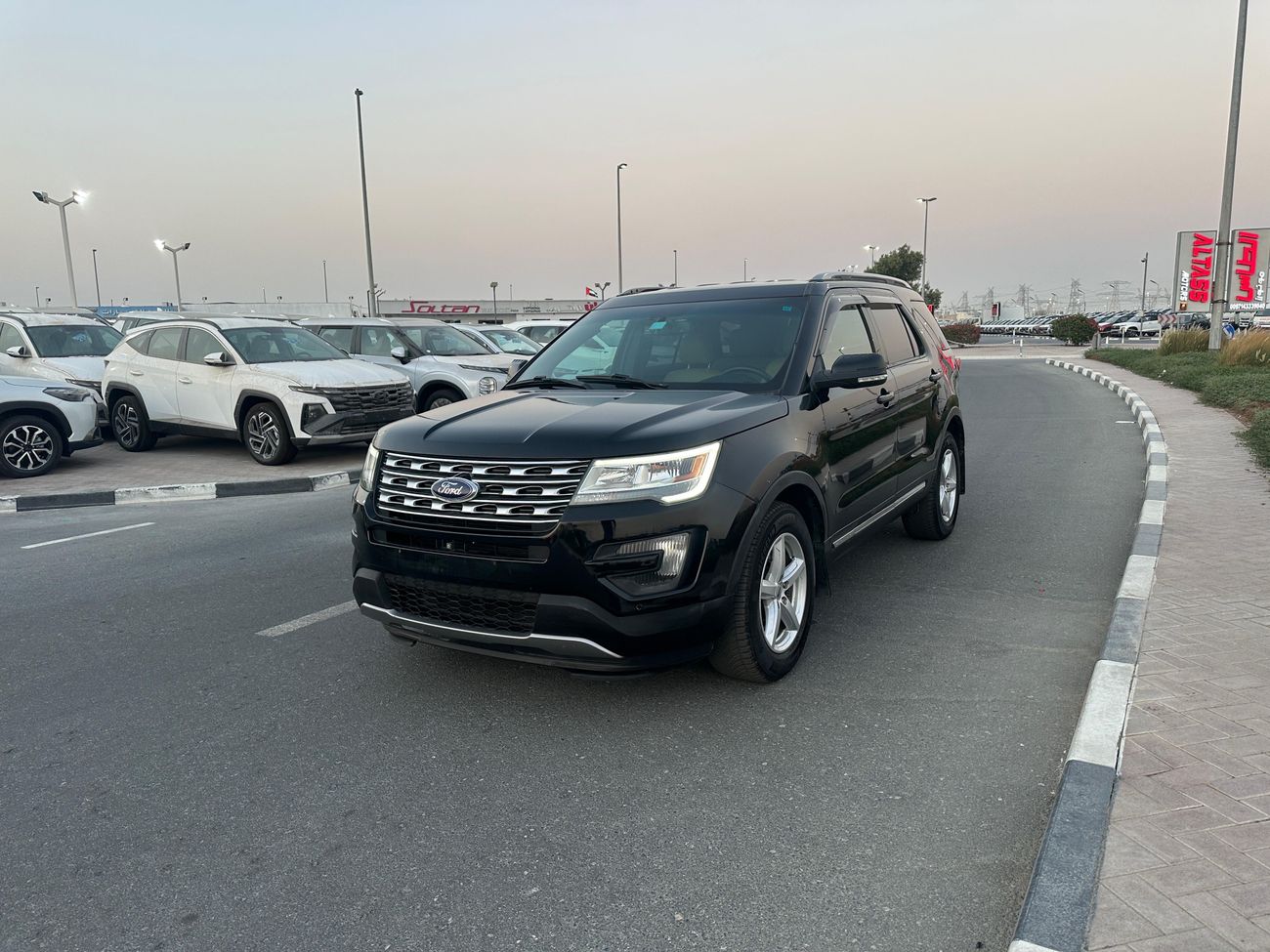 Ford Explorer XLT V4 2.3L