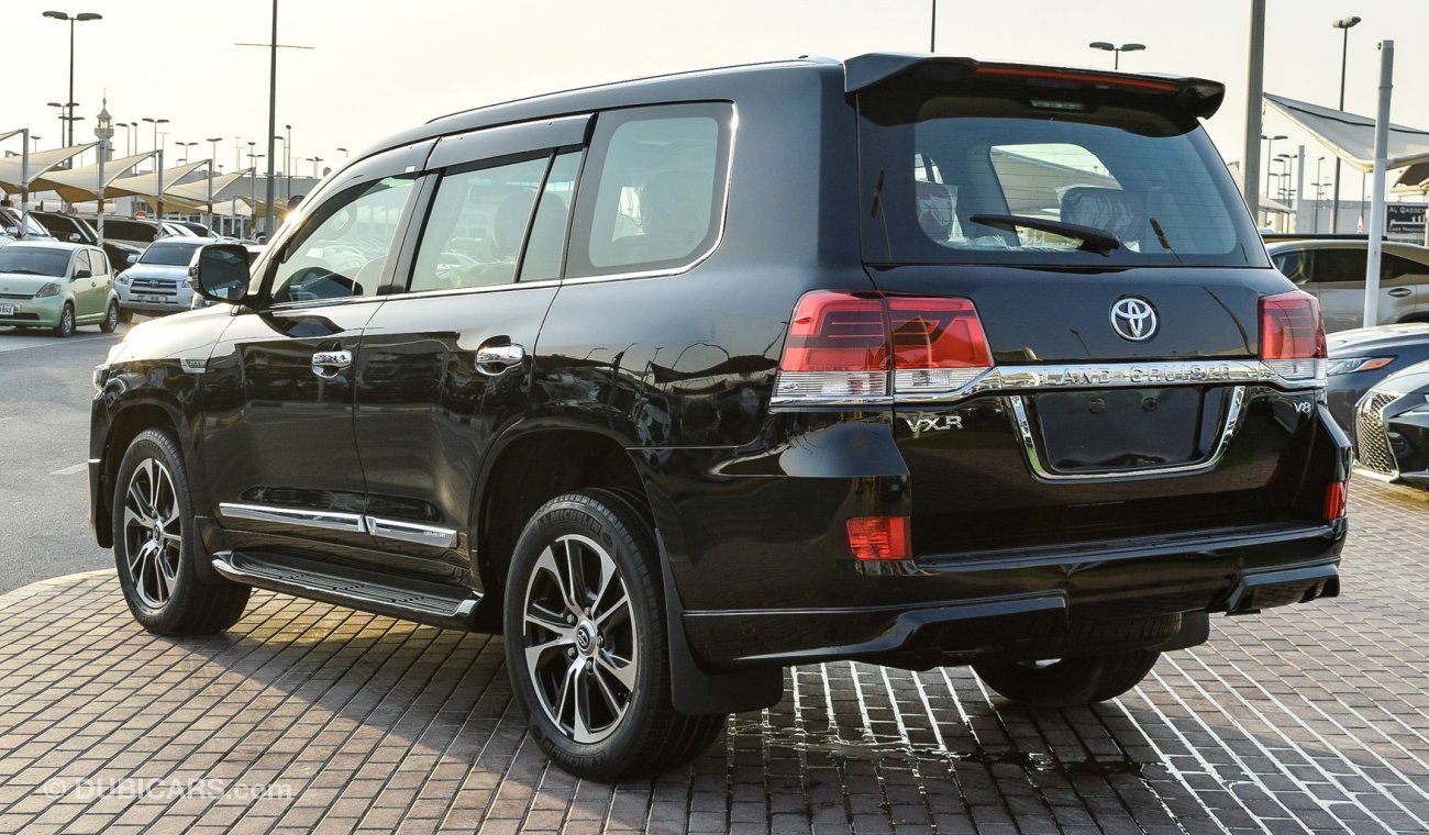 Toyota Land Cruiser VXR V8 Facelit to 2020