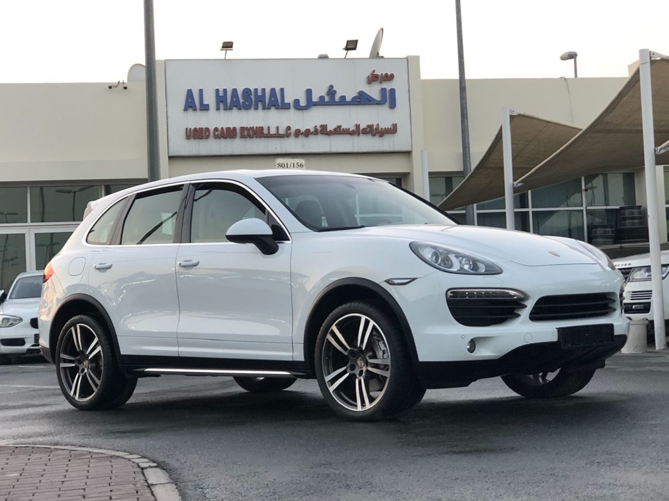 Porsche Cayenne PORSCHE Cayenne S MODEL 2013 GCC CAR PERFECT CONDITION FULL OPTION PANORAMIC ROOF LEATHER SEATS