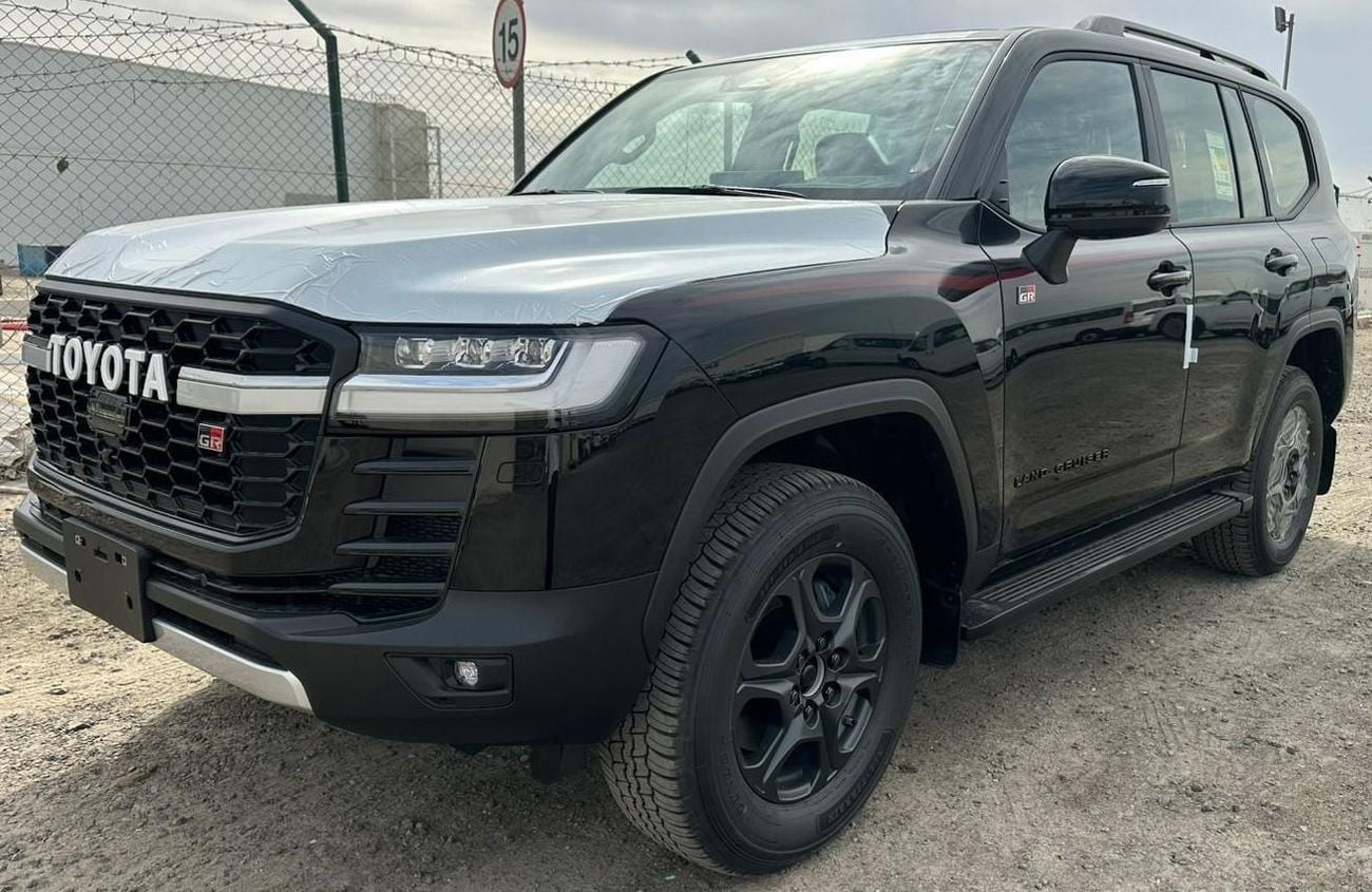 تويوتا لاند كروزر 2026 Toyota Land Cruiser LC300 GR-Sport (Full-Option with Radar) 3.5L V6 Twin Turbo Petrol A/T 4WD E