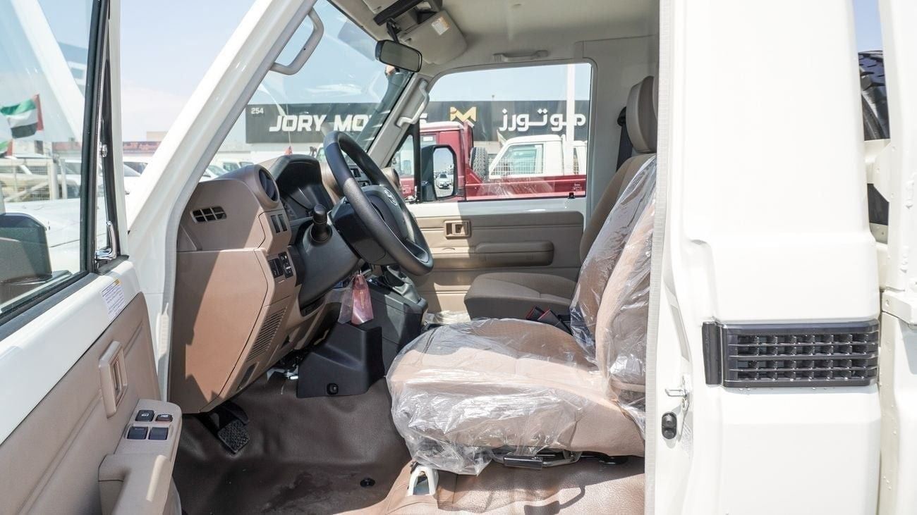 تويوتا لاند كروزر بيك آب PICKUP LC79 S/C DIESEL 2.8L A/T DIFFLOCK 2025