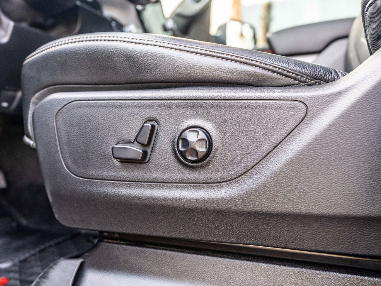 رام 1500 Rebel Crew Cab 5.7L