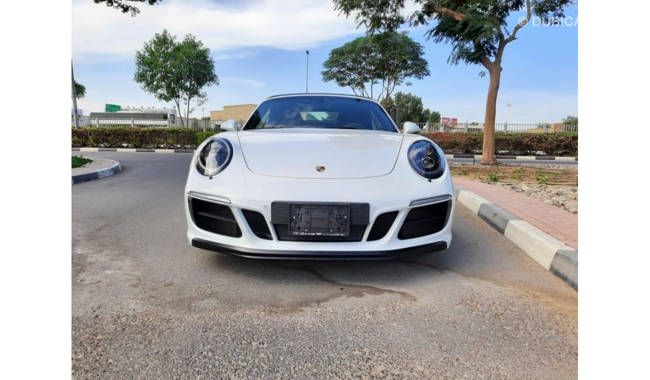 Porsche 911 PORSCHE CARRERA 911 4 GTS