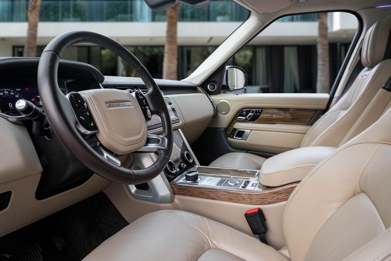 لاند روفر رينج روفر Vogue SE Supercharged | 3,525 P.M  | 0% Downpayment | IMMACULATE!