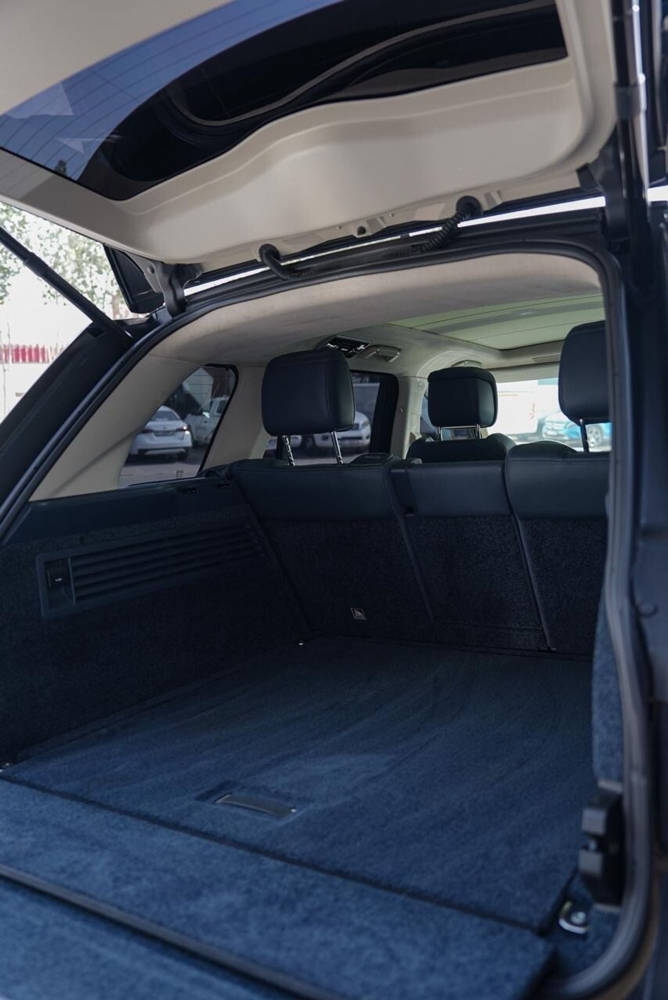 Land Rover Range Rover Vogue P400 3.0L