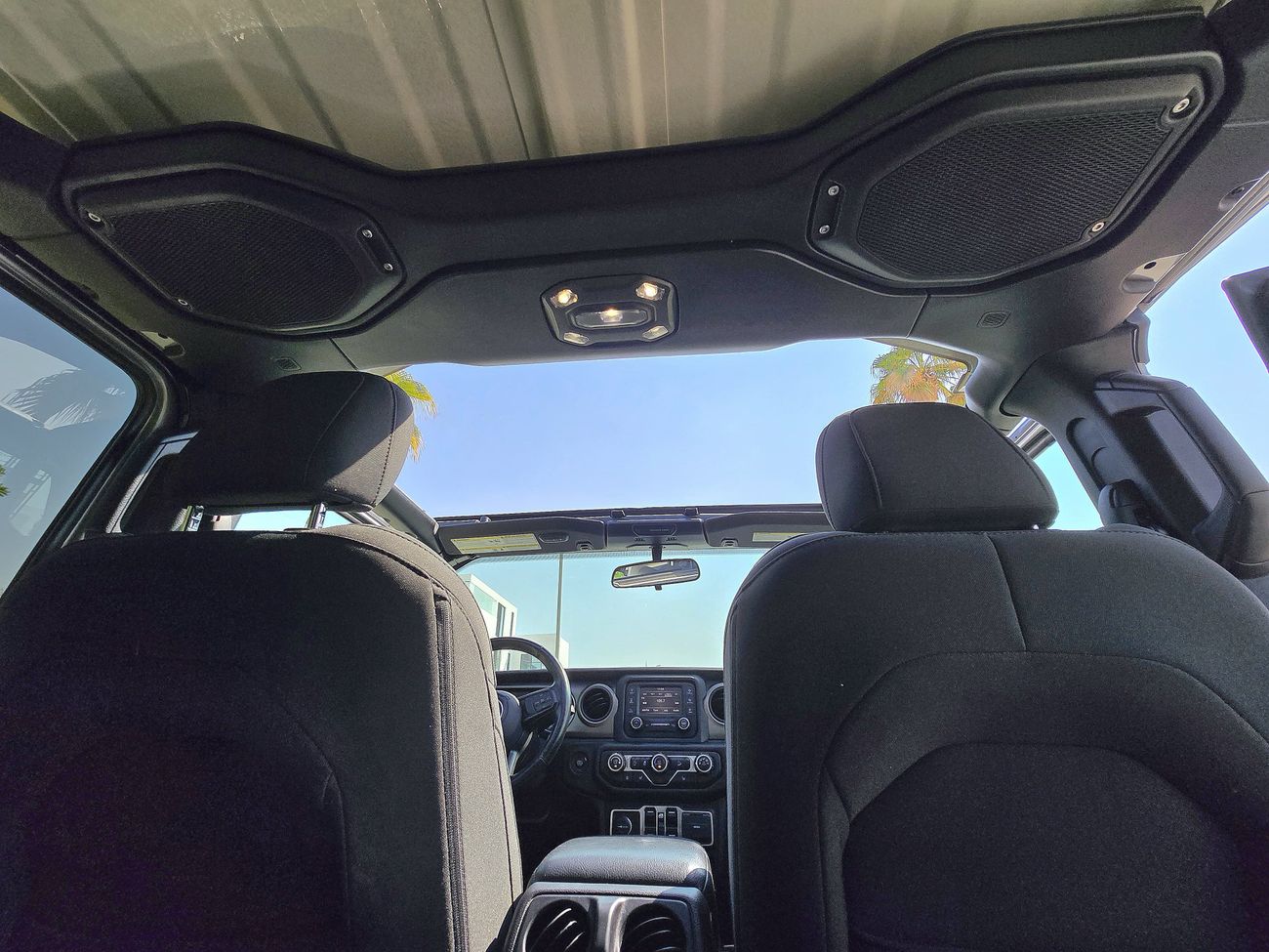 جيب رانجلر Unlimited Sport 3.6L A/T