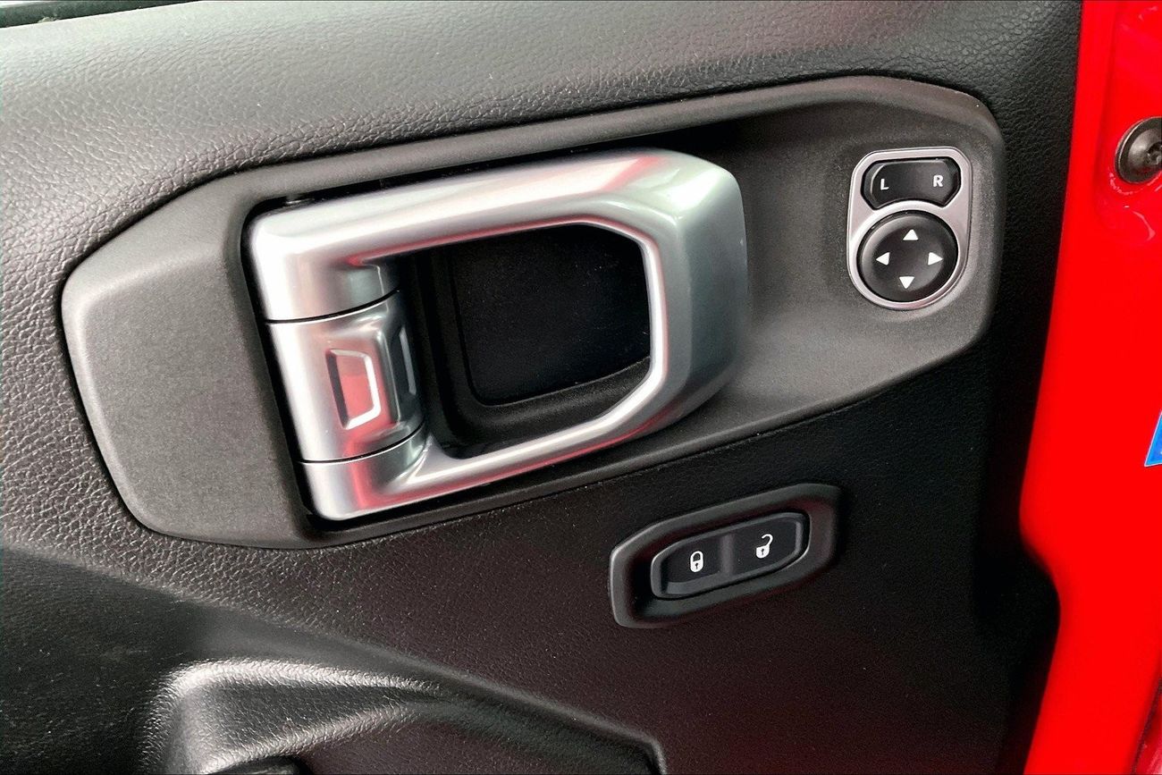 جيب رانجلر Sport Unlimited | سنة ضمان مجانية | نسبة التمويل 1.99% | خالية من أضرار الفيضانات