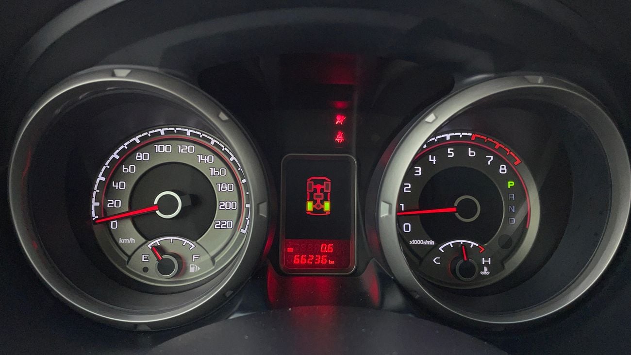 ميتسوبيشي باجيرو GLS MIDLINE 3 | بدون دفعة مقدمة | اختبار القيادة في المنزل