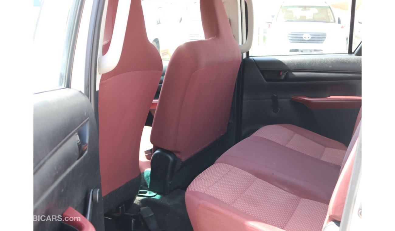 تويوتا هيلوكس 2016 | HILUX | 2.7  VVTI - XL WITH GCC SPECS AND EXCELLENT CONDITION