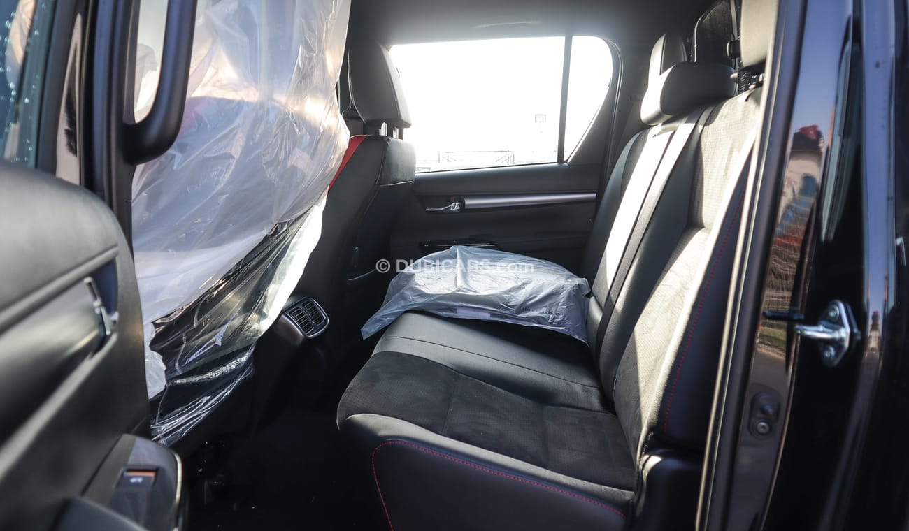 تويوتا هيلوكس GR sport