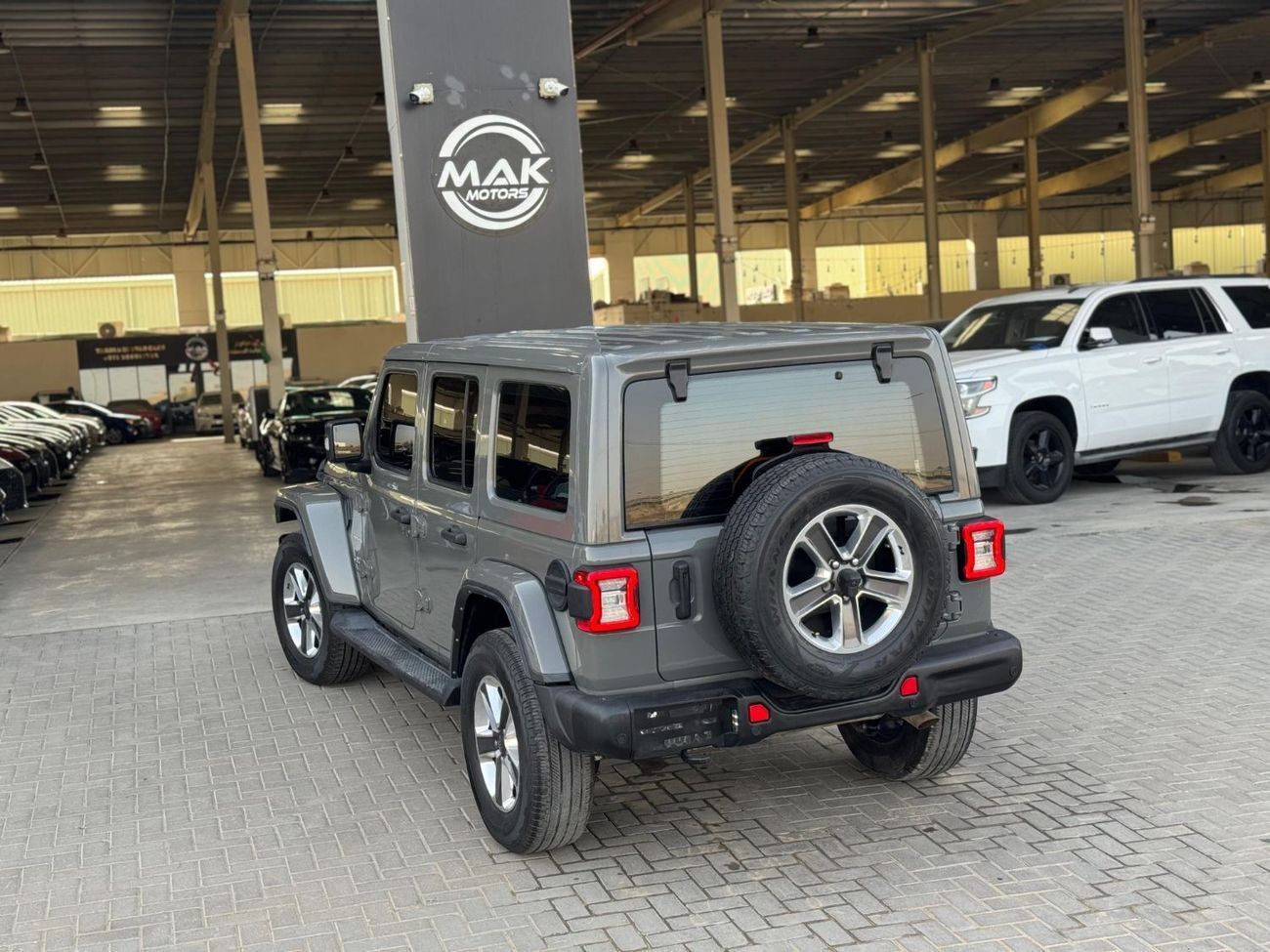 Jeep Wrangler Unlimited Sahara 3.6L SAHARA / V6 3.6L / GCC / AGENCY CHECKS/ KEYLESS ENTRY / REMOTE START / BLIND S