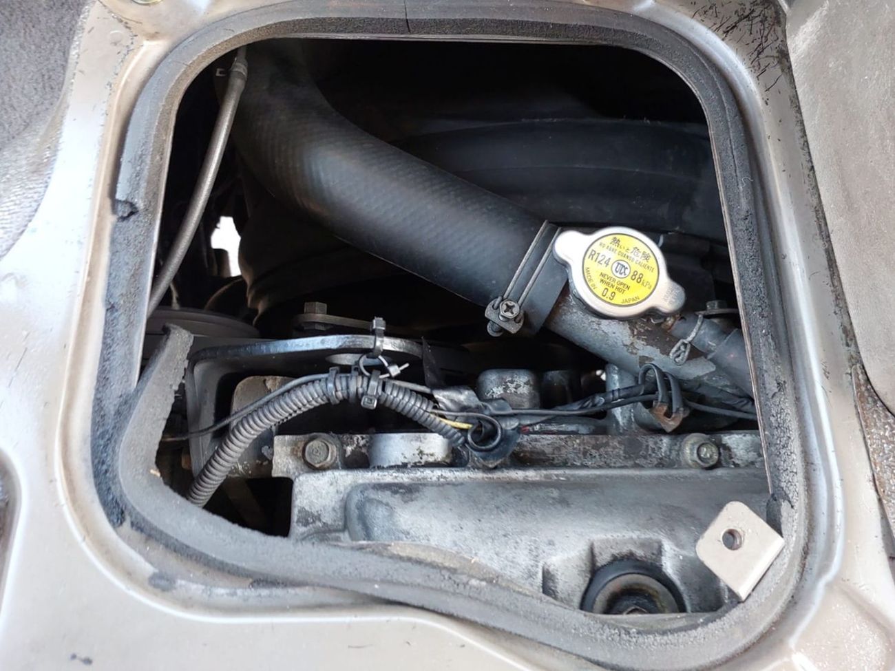 ميتسوبيشي روزا MITSUBISHI ROSA BUS RHD 2004 MODEL 4.8 L DIESEL AUTOMATIC(PM00393)