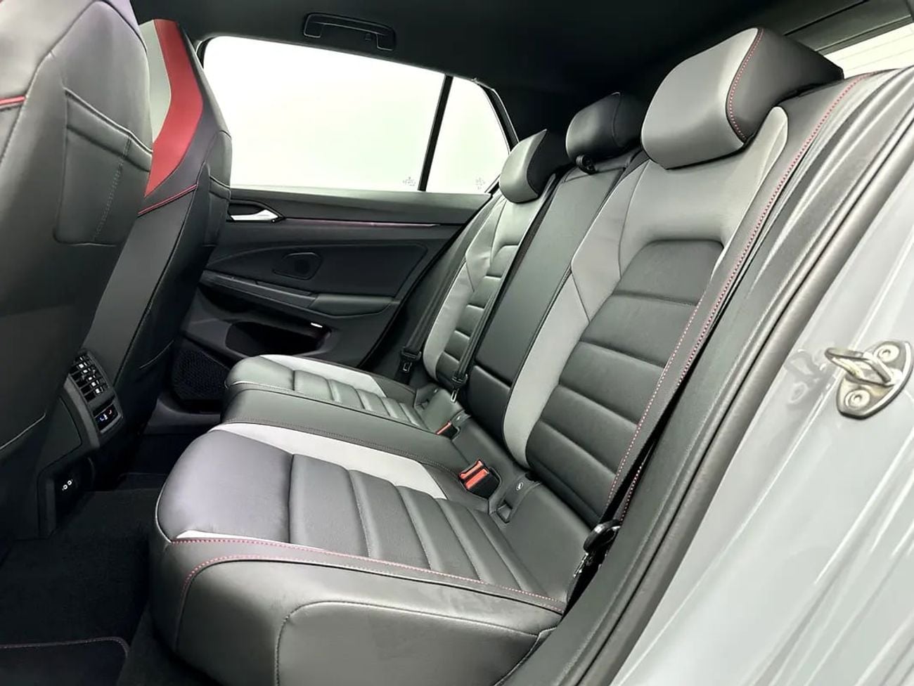 Volkswagen Golf GTI GTI Black Style 2.0L GTI