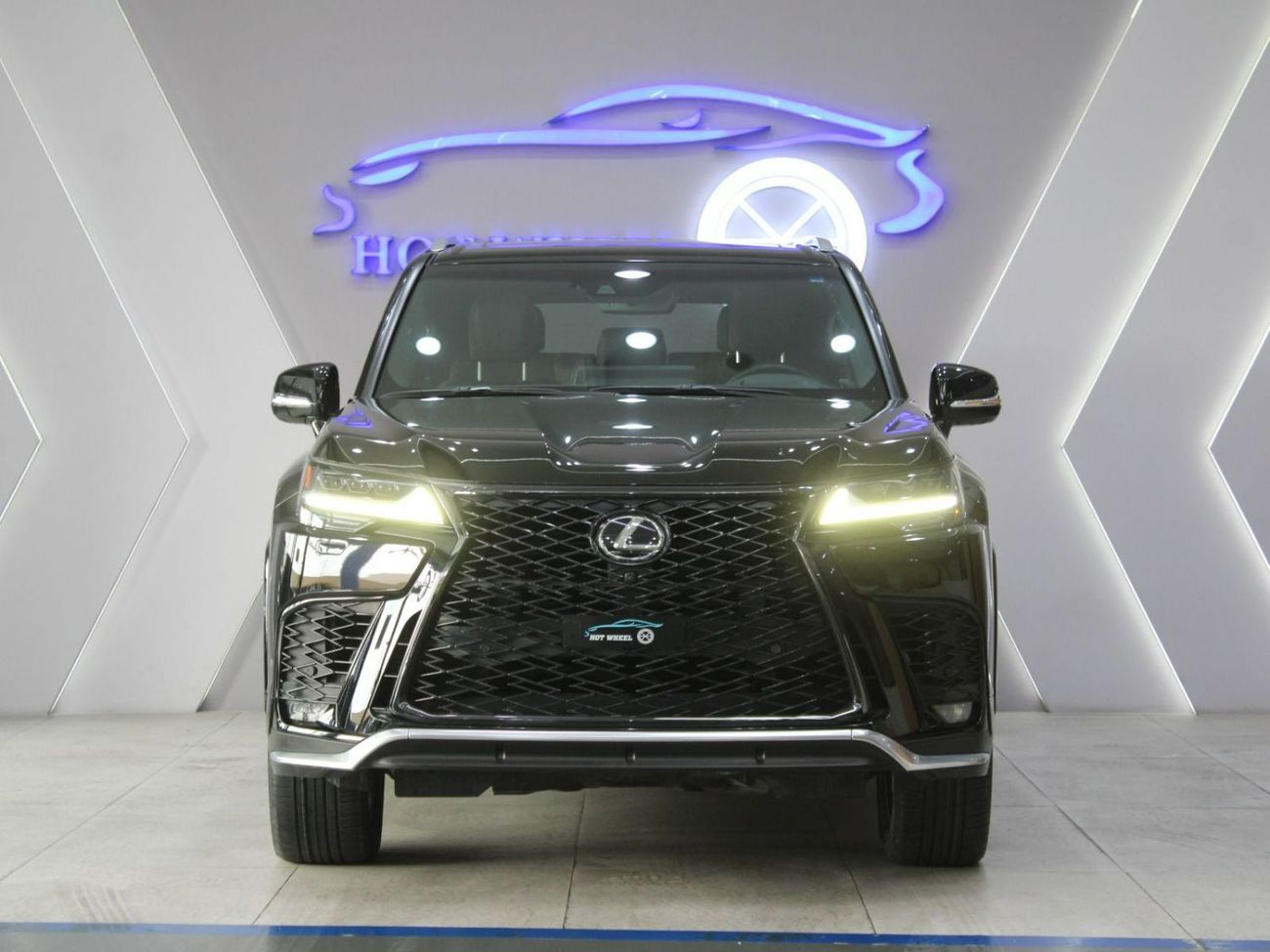 لكزس LX 600 F-Sport