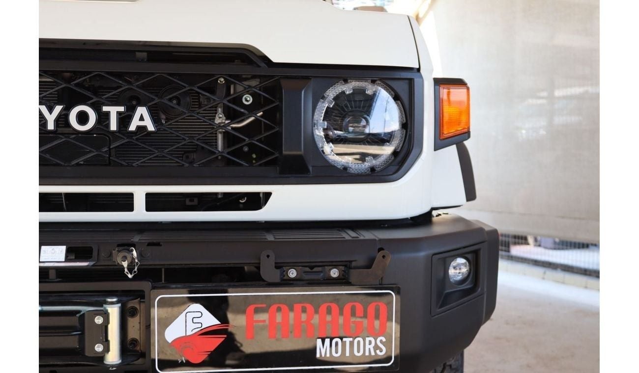 Toyota Land Cruiser GRJ 76 4.0 V6 A/T 40th anniversary **EXPORT ONLY**التصدير فقط خارج الخليج**
