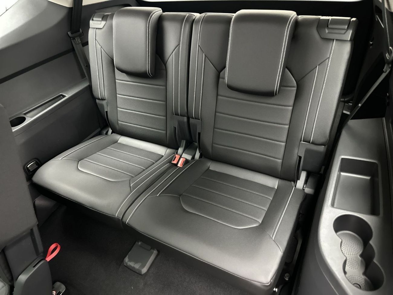 Volkswagen Teramont Comfortline 3.6L (Ref#53848) / 34,100 AED SAVINGS from New Car
