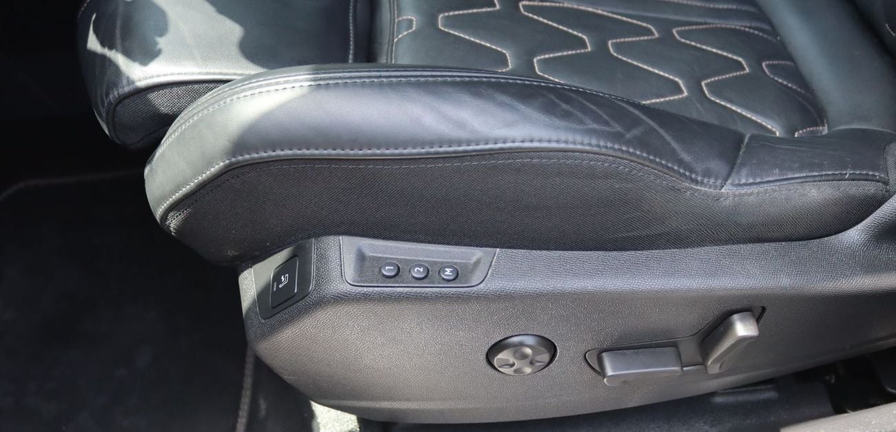 Peugeot 5008 1.6T Allure plus Peugeot 5008 - 2019 GCC, in excellent condition, 145,000 km, 1.6L engine, price 49,