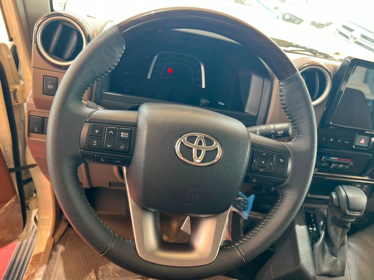 Toyota Land Cruiser 70 LC76 LX