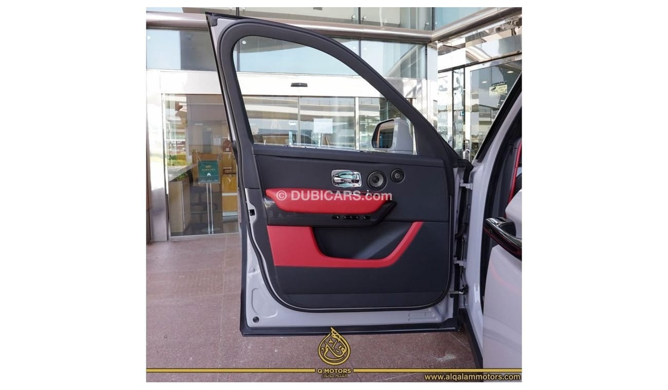 رولز رويس كولينان بلاك بادج