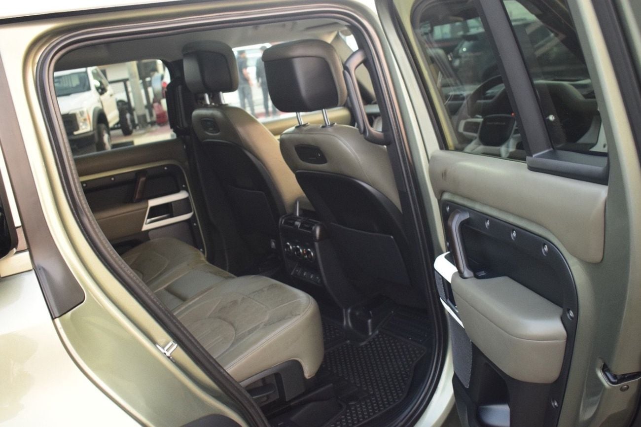 لاند روفر ديفندر P300 110 SE 2.0L (5 Seater)