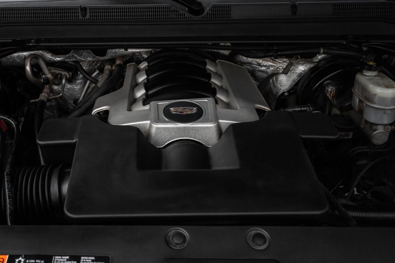 Cadillac Escalade Platinum | 3,819 P.M  | 0% Downpayment | Excellent Condition!