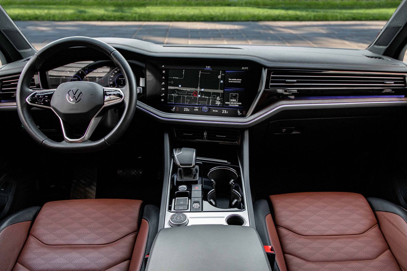 Volkswagen Touareg Touareg Highline Plus | 3,330 P.M | 0% Downpayment | Fantastic Condition! | Ramadan Offer!