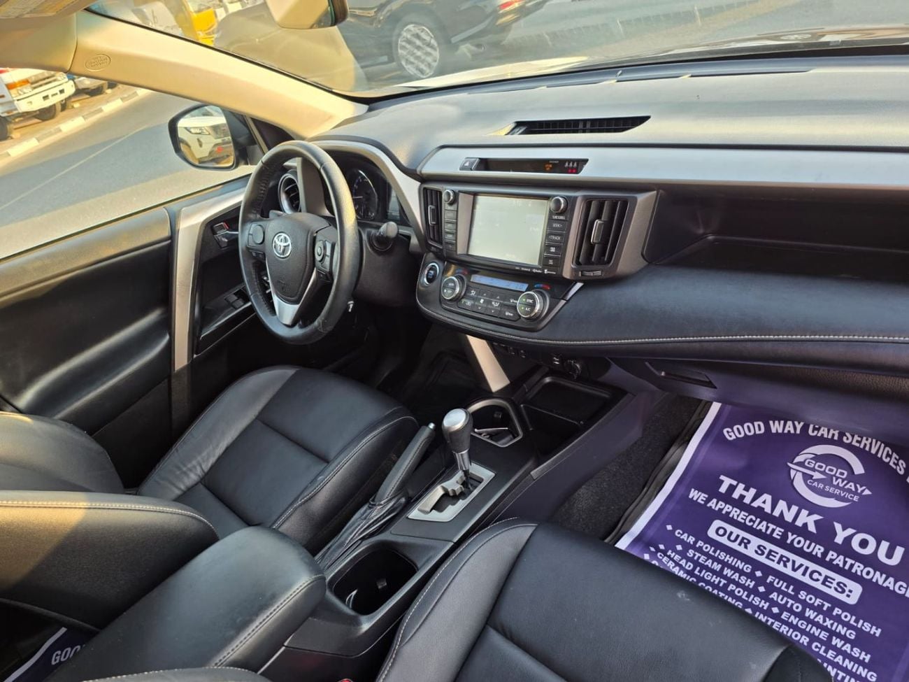 Toyota RAV4 2.5L Limited Edition Sunroof, 4x4, Push button, trunk automatic and original leather seats