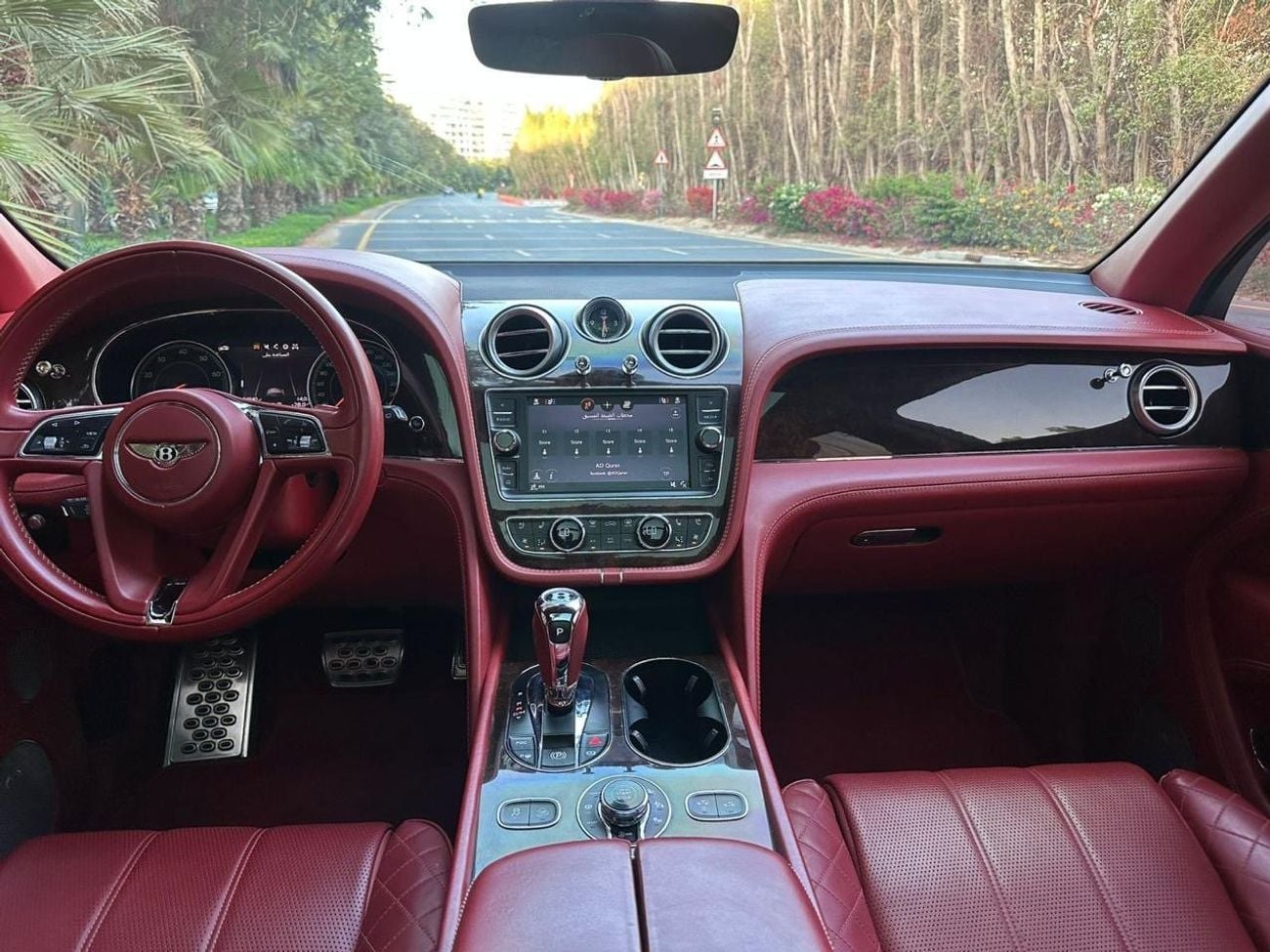 Bentley Bentayga Bentayga 4.0T 2017 Bentley Bentayga W12 Twin Turbo - GCC Spec