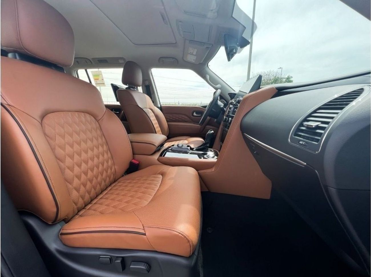 Infiniti QX80 Infinity QX80 Luxury 2024 (EXPORT ONLY)