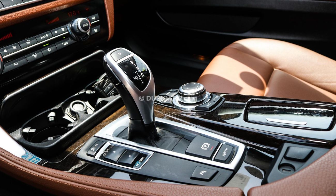 بي أم دبليو 528i i