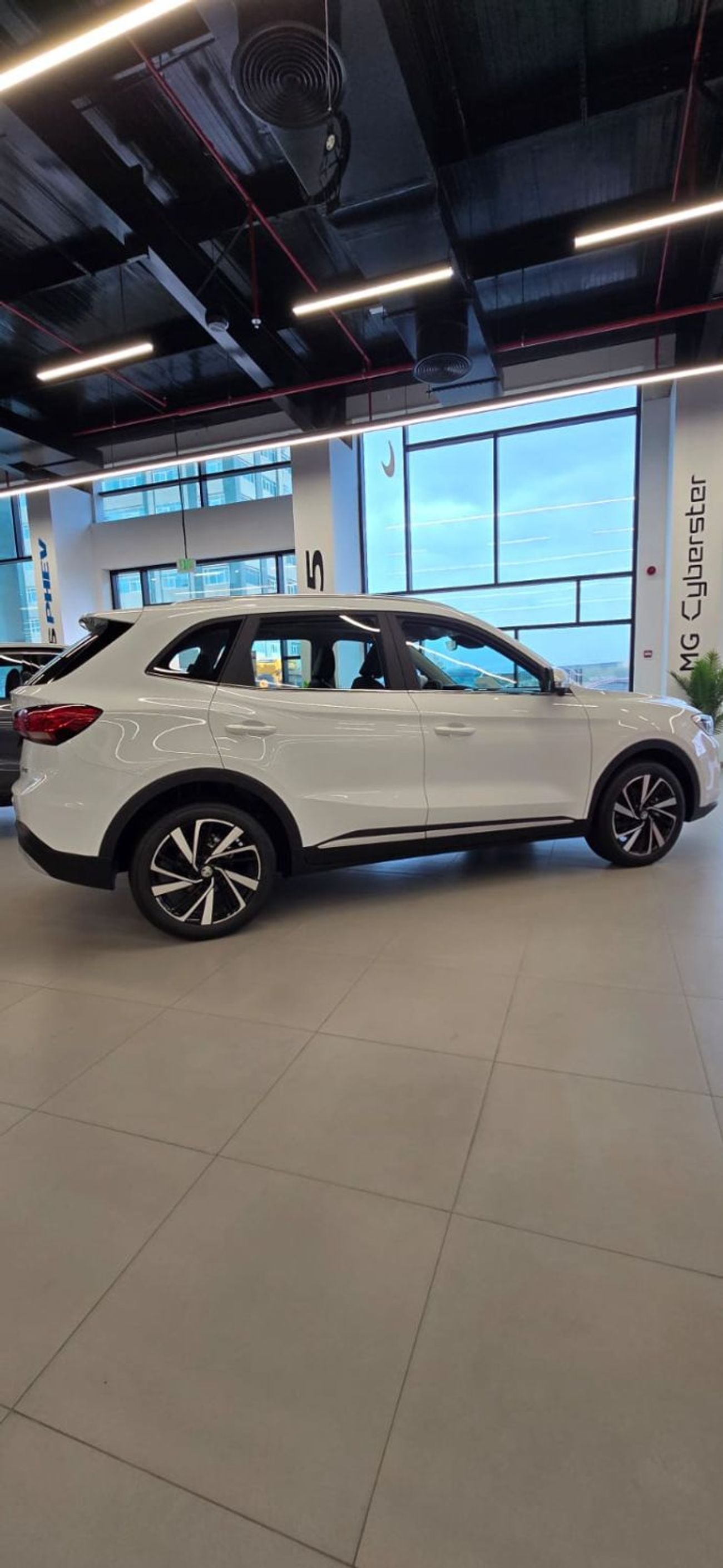 MG ZST MG ZS 2025 face lift ,LUX ,GCC , agency warranty 6 years or 200000 KM