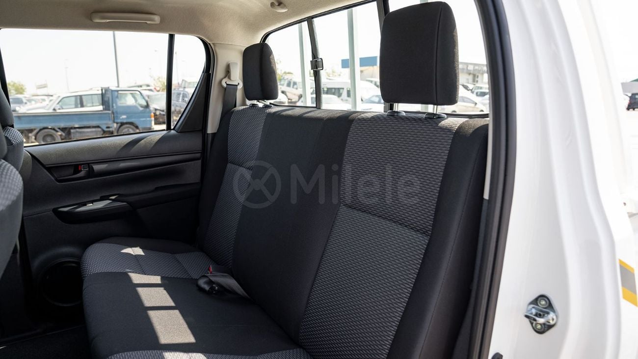 تويوتا هيلوكس TOYOTA HILUX DC | 2-YEAR WARRANTY + SERVICE AVAILABLE | IN-HOUSE FINANCING | 0% DOWNPAYMENT (BANK)