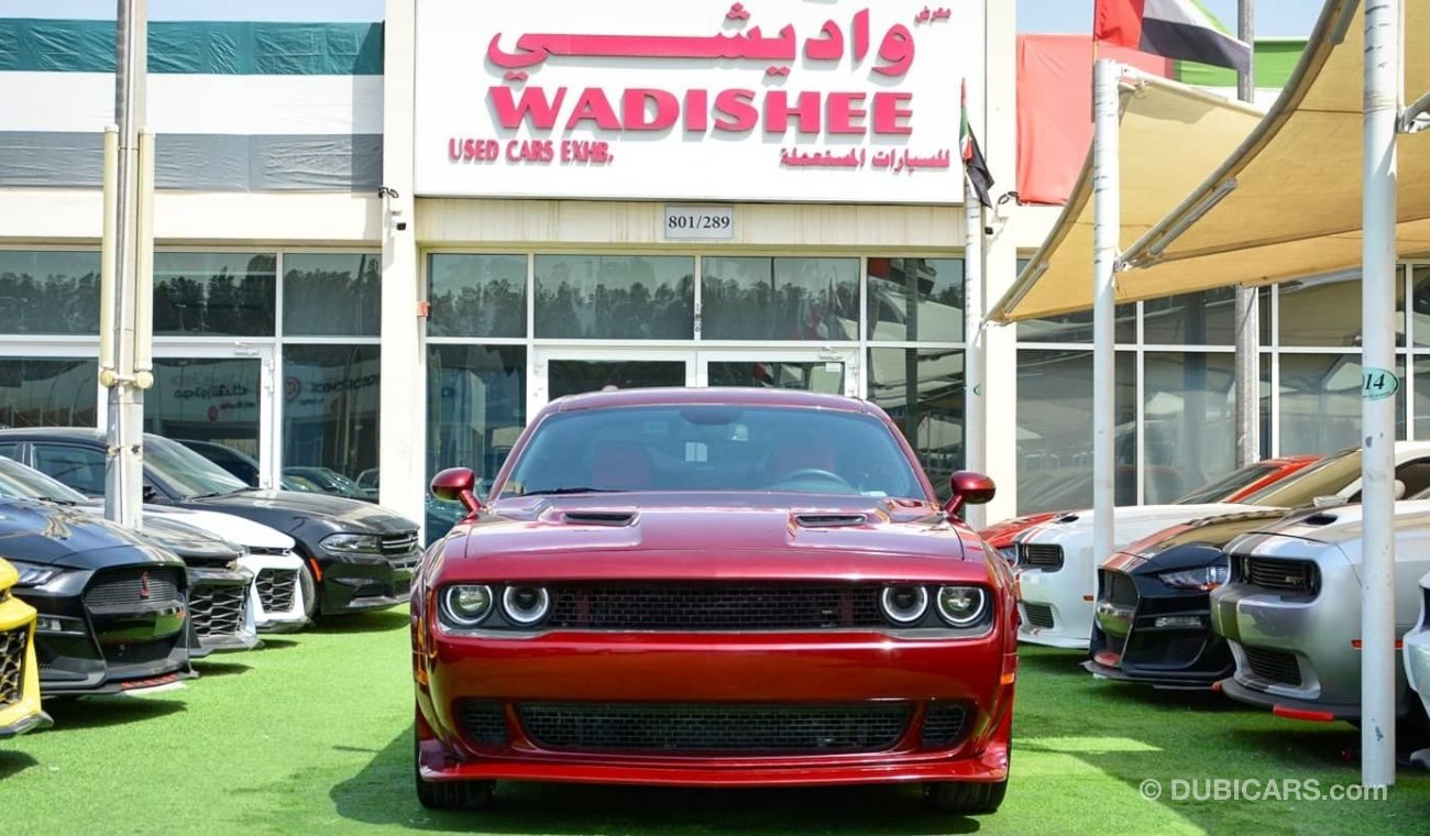 دودج تشالينجر Challenger R/T V8 5.7L 2018/ Original AirBags/SunRoof/Leather Interior/Wide Body/Good Condition