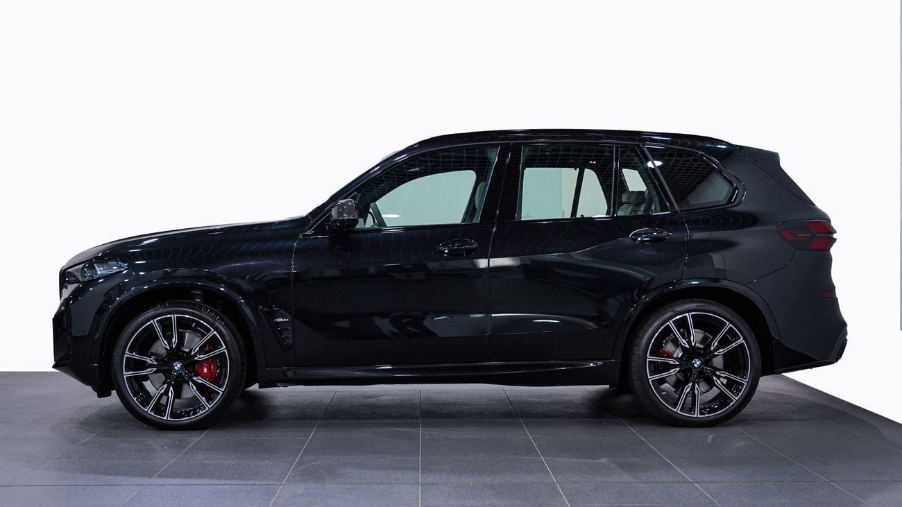 بي أم دبليو X5 M60i LUXURY