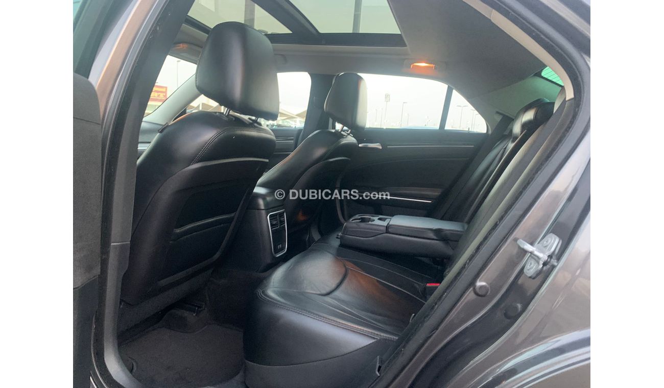 Chrysler 300C Chrysler C300_2016_Excellent_Condition _Full option