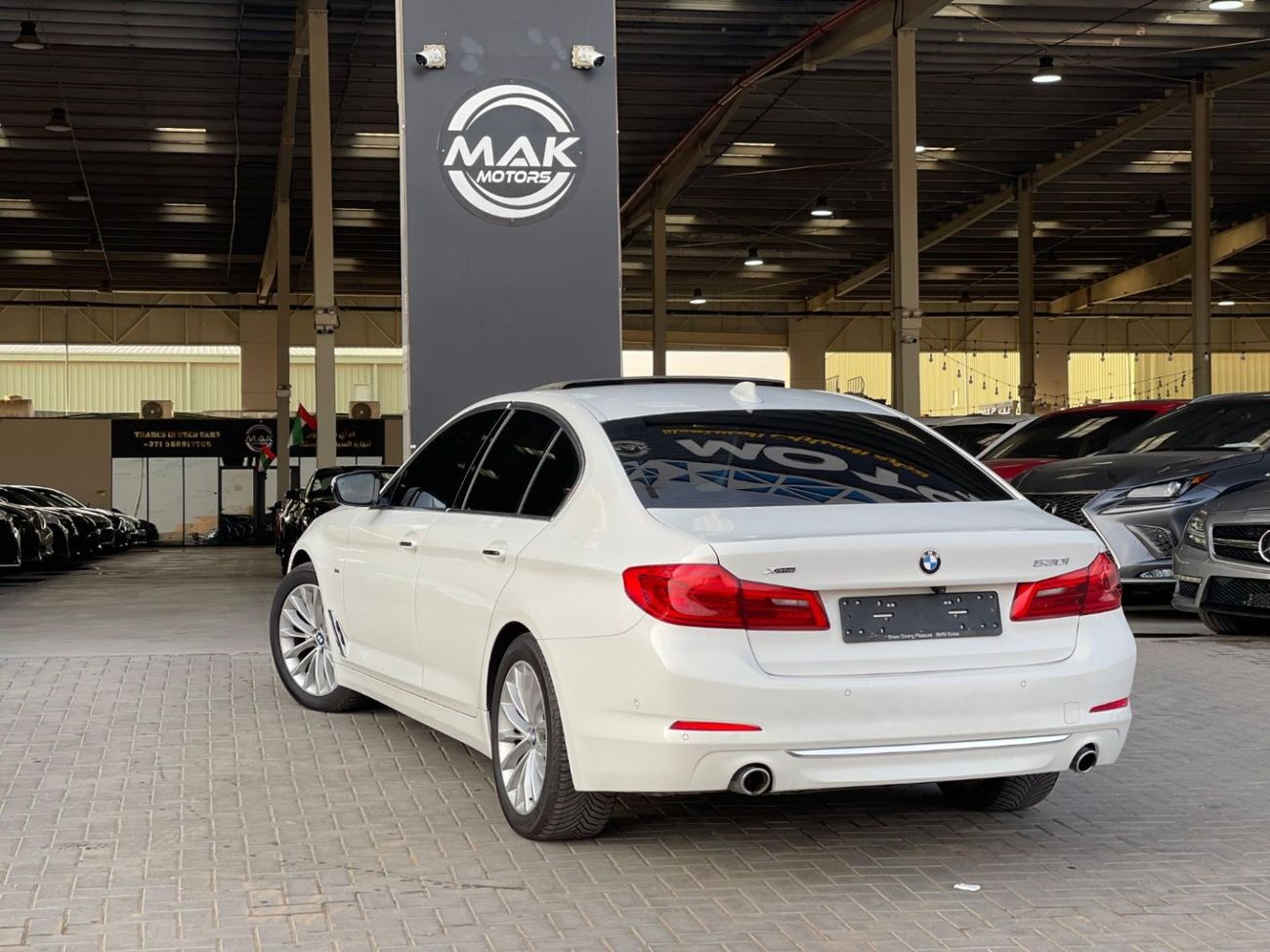بي أم دبليو 530i Luxury 2.0L LUXURY LINE / KOREAN IMPORTED / CLEAN TITLE / DIAMOND LEATHER BIG SEATS