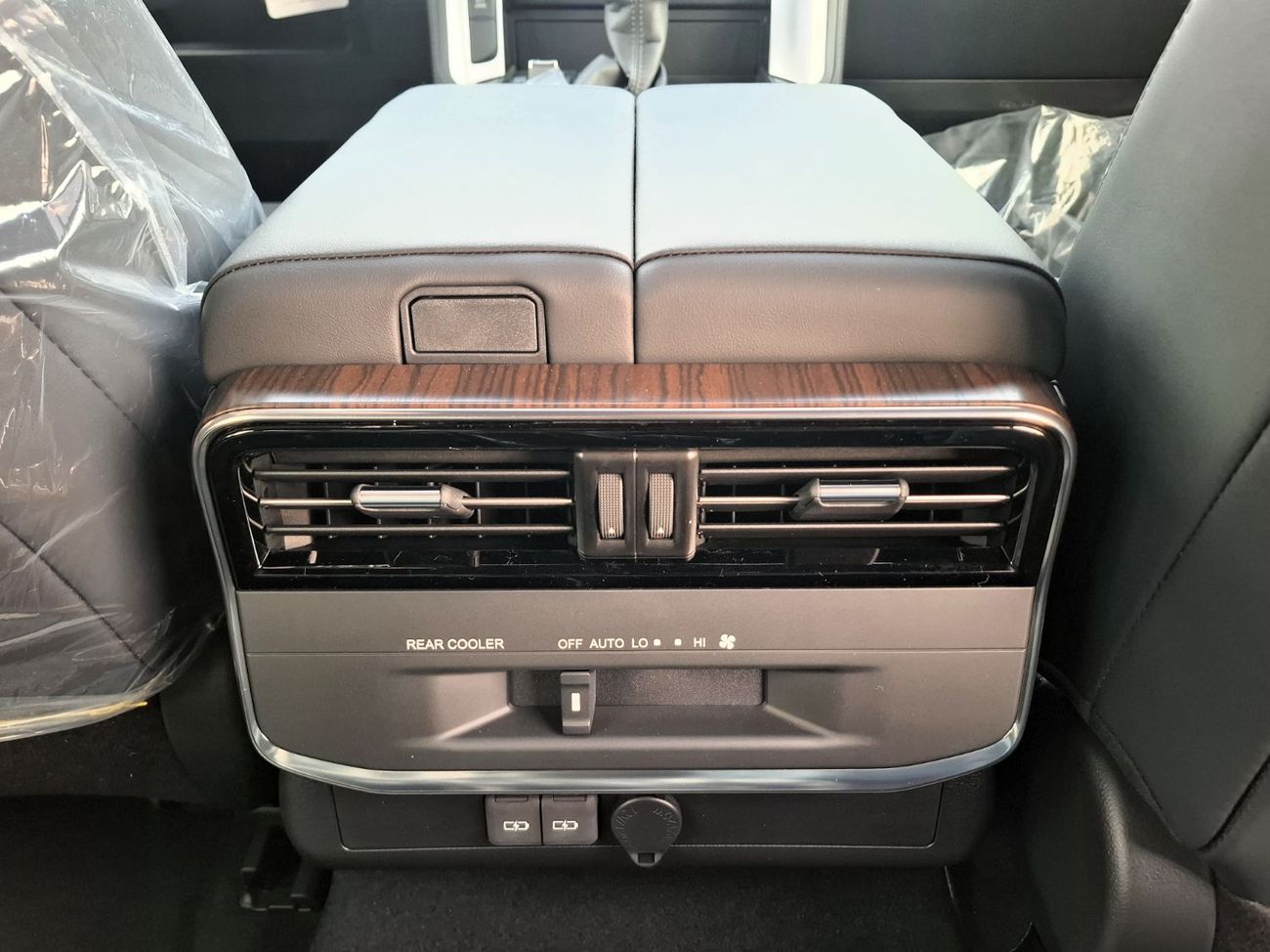 Toyota Land Cruiser Toyota Landcruiser GXR 4.0L 2025 Black Petrol (Export Only)