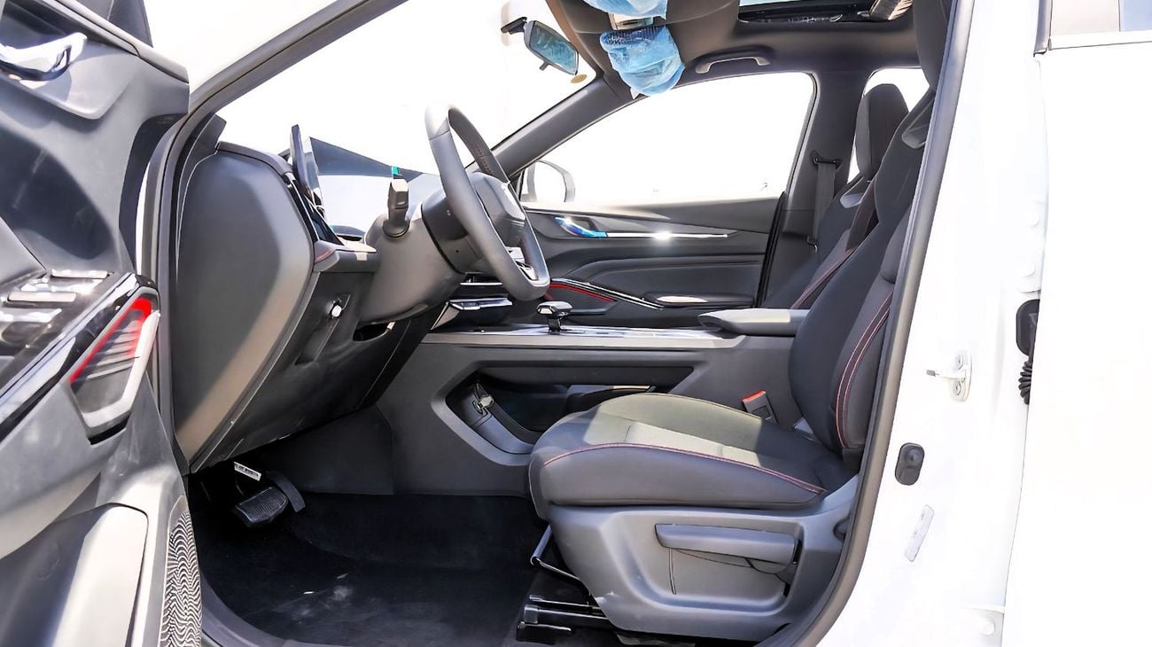 Changan X5 Plus Changan X5 Plus 1.5l T FWD SUV White Color 2025 Model