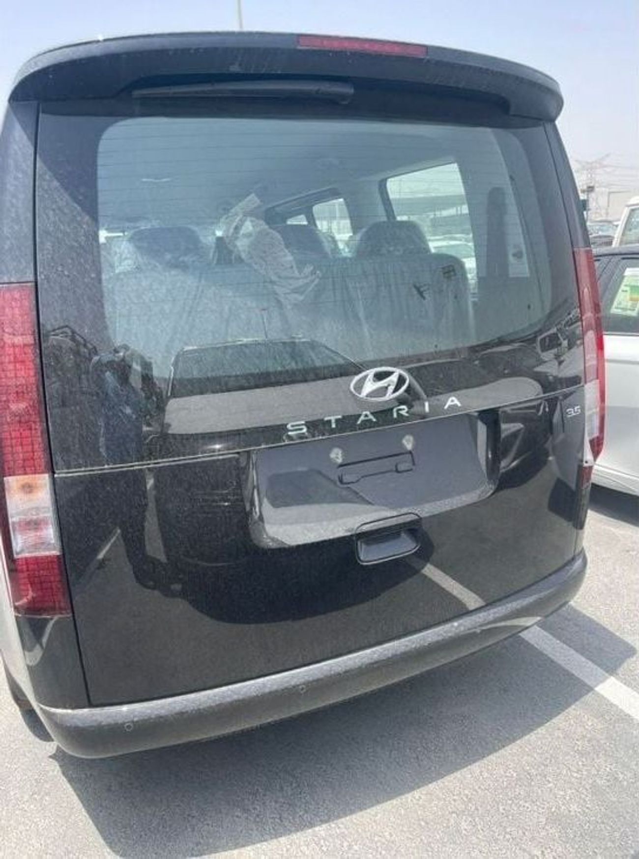 Hyundai Staria HYUNDAI STARIA PETROL 3.5L AUTOMATIC 2026 MODEL