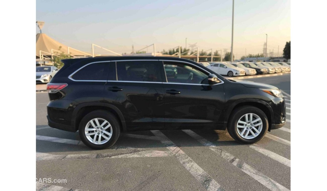 Toyota Highlander 2015 Toyota Highlander LE MID OPTION