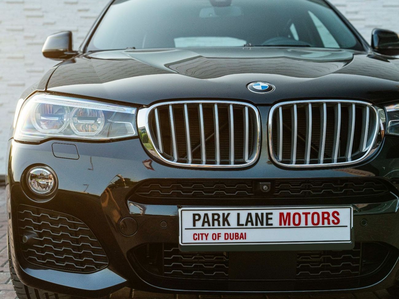 BMW X4 AED 1,573 PM • X4 XDRIVE 28i M-KIT • FULL OFFICIAL BMW SERVICE HISTORY • 2.0L TURBOCHARGED